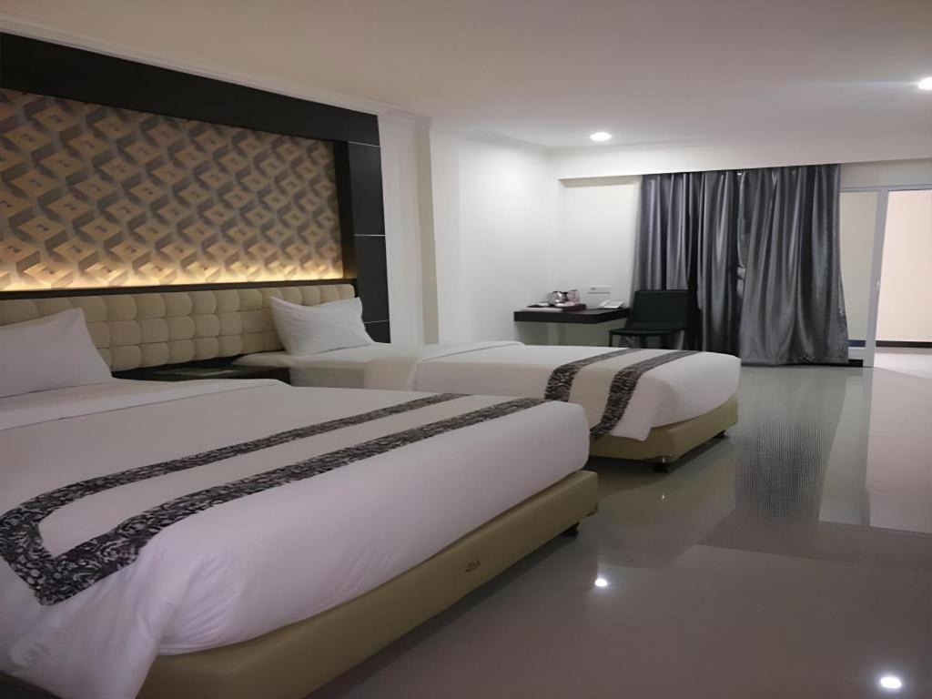 Sindoro Hotel Cilacap By Conary Екстериор снимка